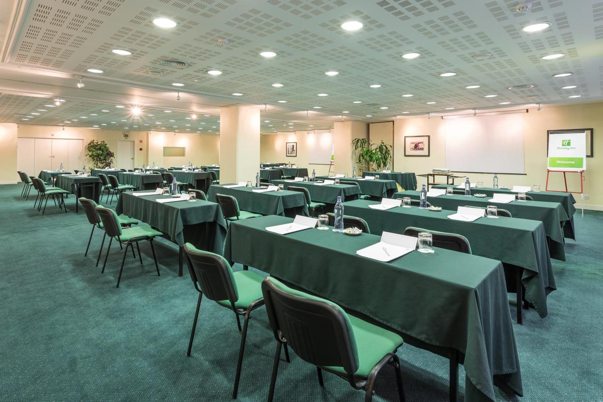 Hotel By Ihg
