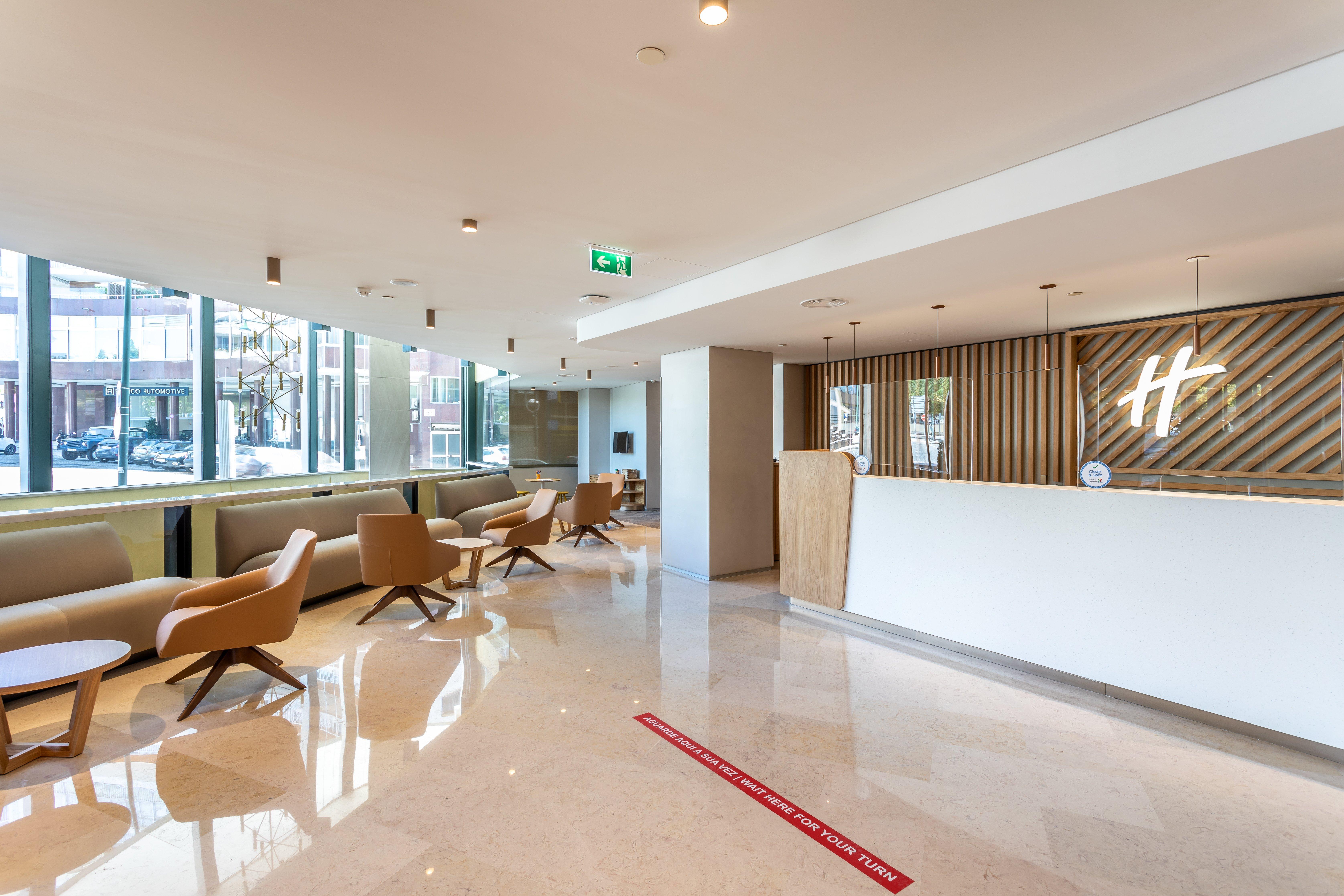 By Ihg